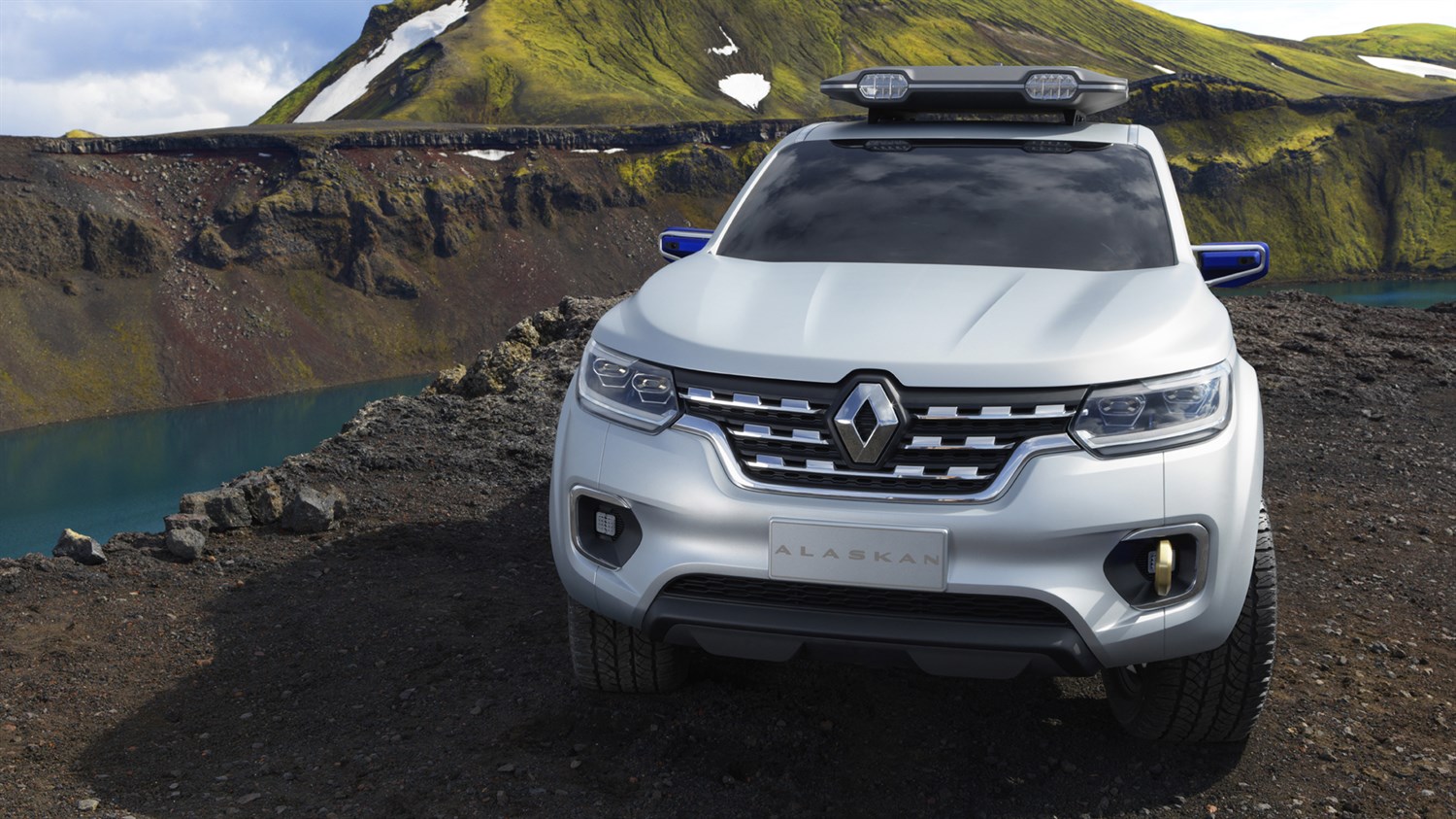 Renault ALASKAN Concept - Front end - Adventure landscape